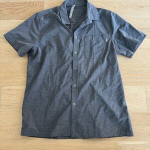 Vuori Short Sleeve Button Down